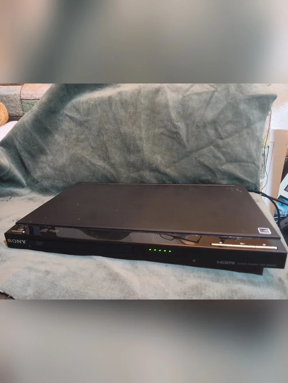 Sony Black DVD Player with HDMI DVP-SR500H